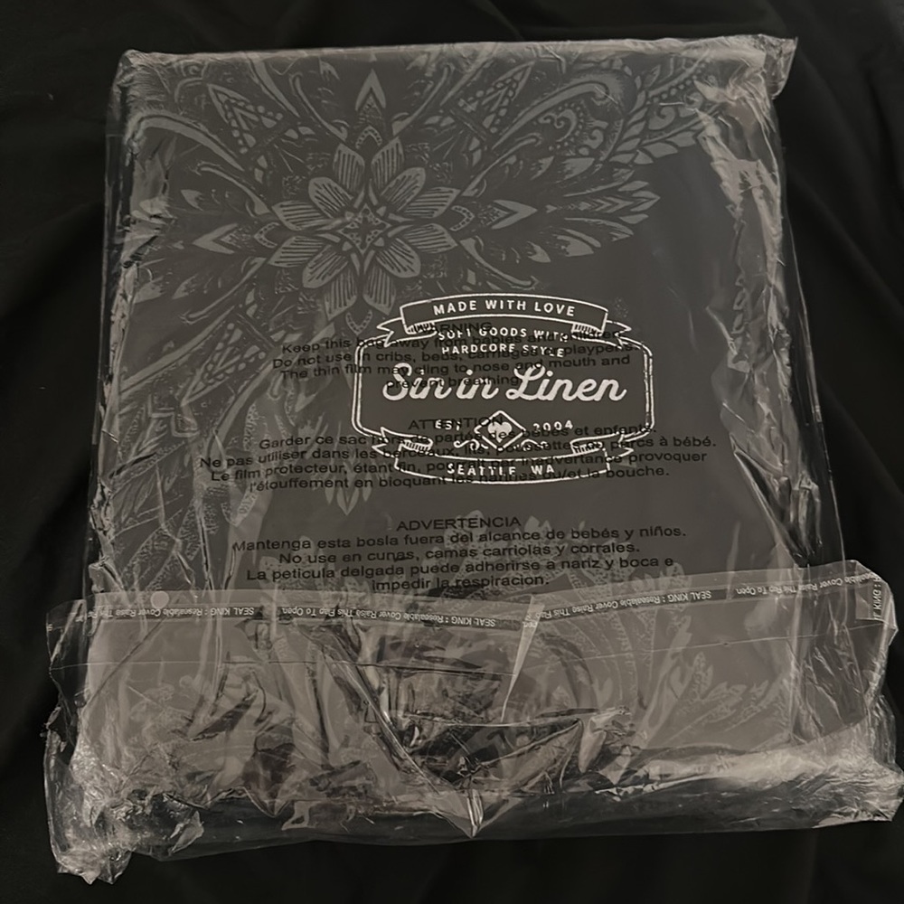 Discontinued Midnight Ink Collection Queen Duvet Cover - Picture 5 of 6